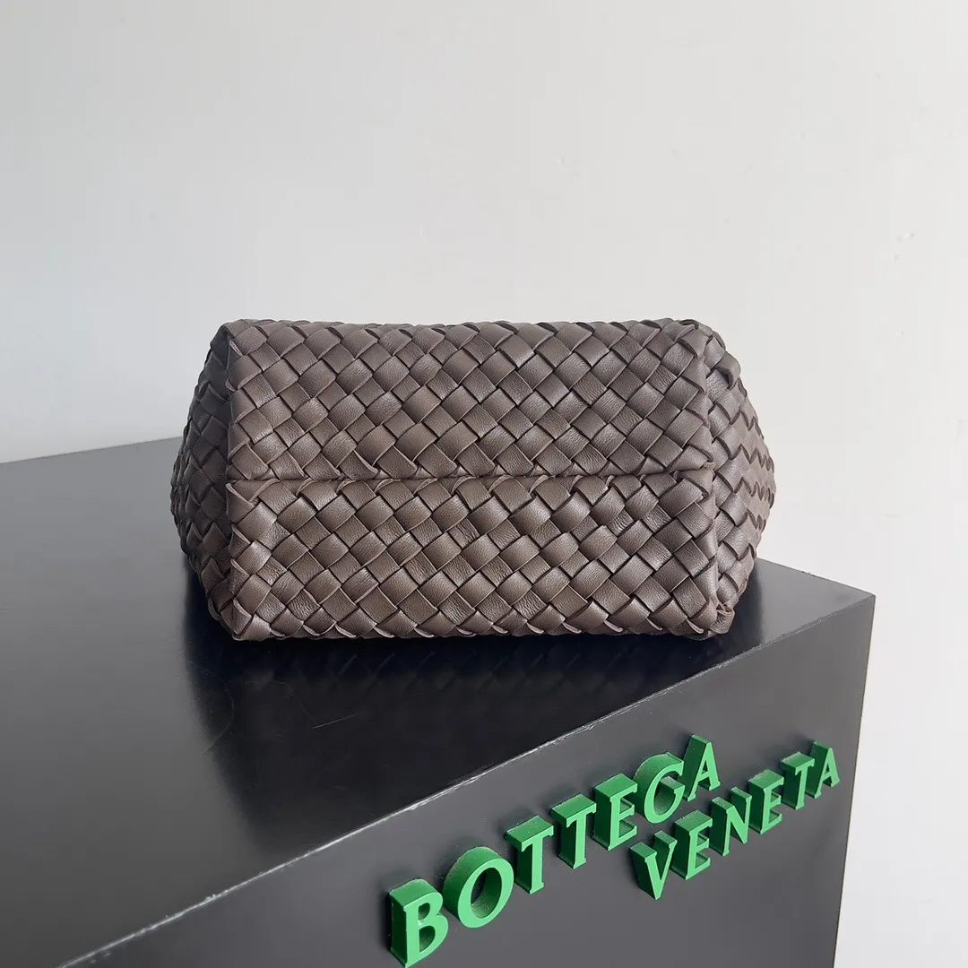 All categories 💚 Authentic bags 💚 BV 2025 new BV handbags